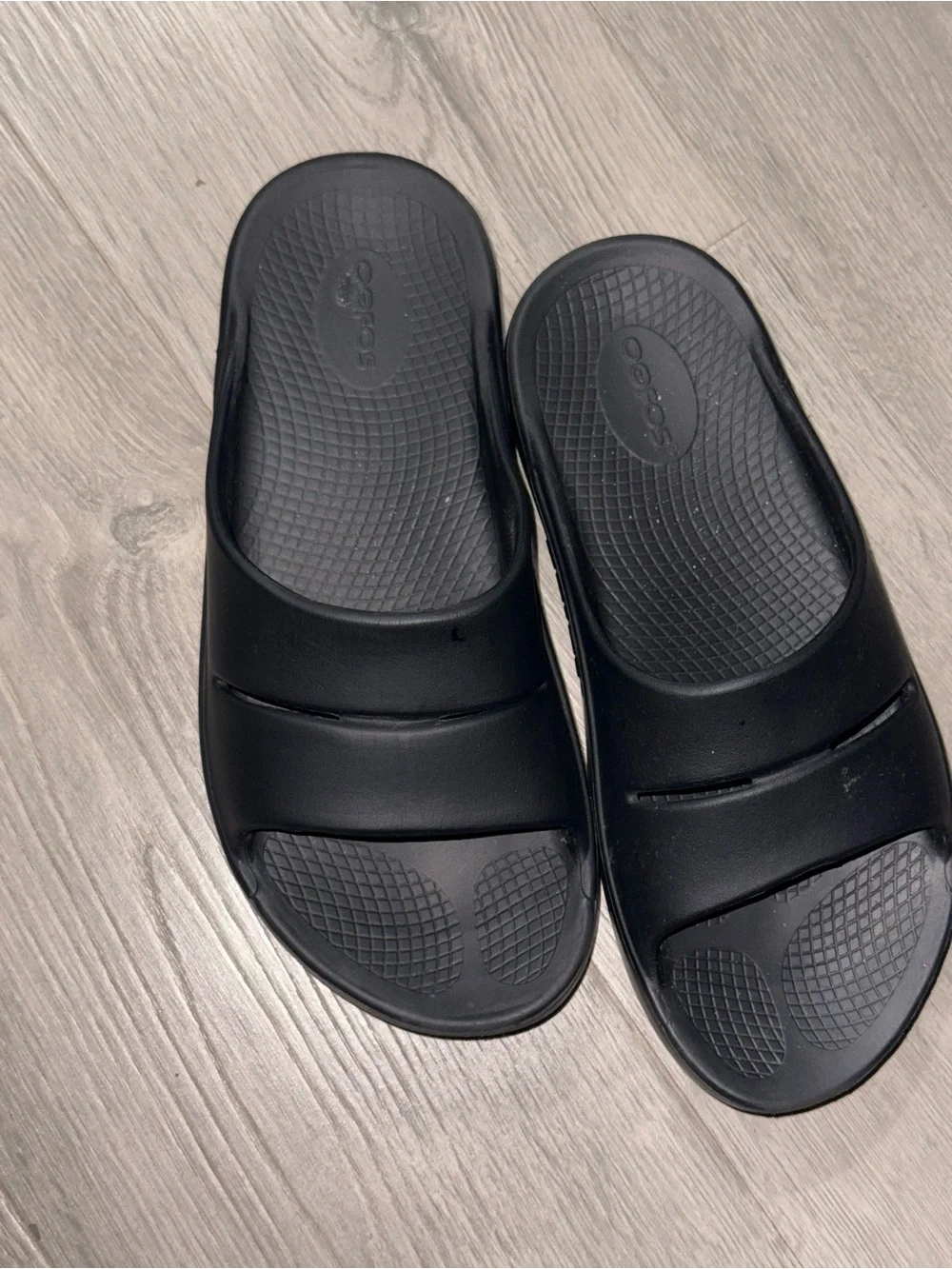 OOFOS OOriginal Slide in Black for Men size8 women size 10